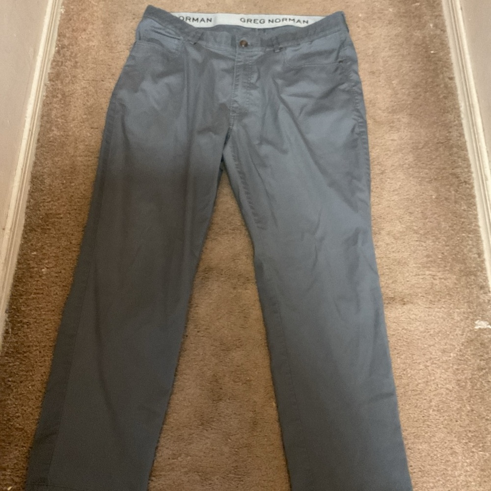 Greg Norman Collection Gray‎ Chinos for Versatile Style